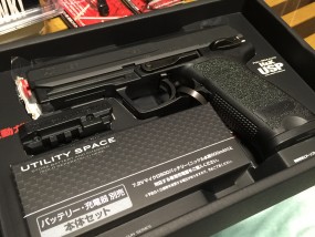 東京マルイ　電動H&K USP　開封